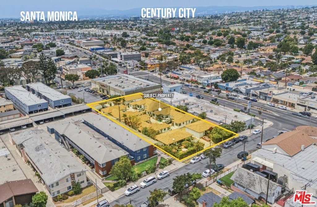 Inglewood, California, United States 2 - 18203394