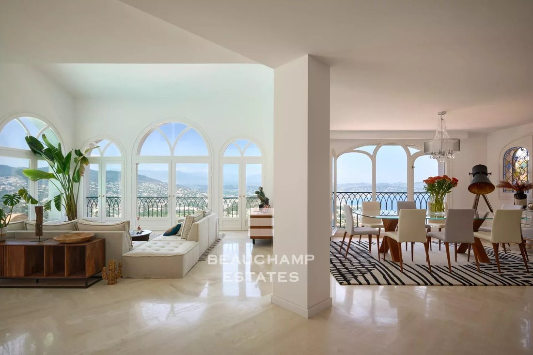 Villa in Théoule-sur-Mer, Provence-Alpes-Côte d'Azur, Frankreich 2 - 18027606