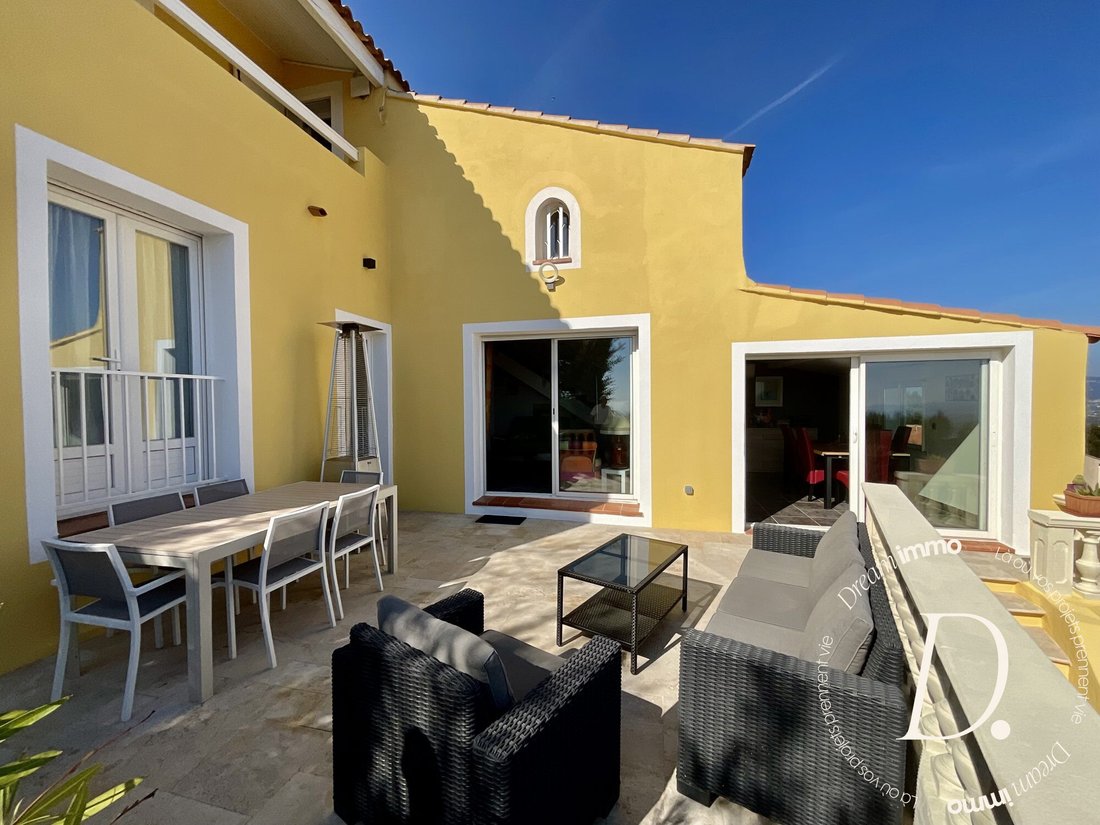 House in Hyeres, Provence-Alpes-Côte d'Azur, France 3 - 18206920
