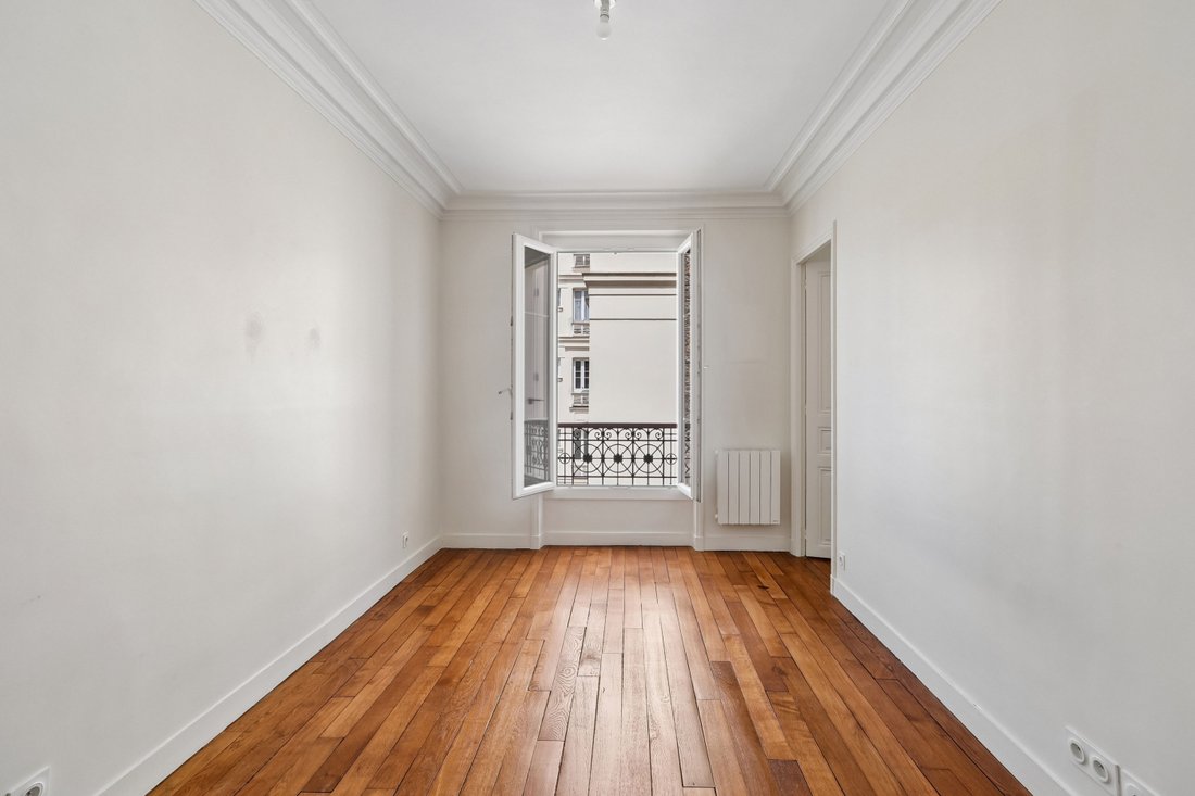 Apartment in Cambronne-Garibaldi, Paris 15e Arrondissement, Paris 2 - 18201695