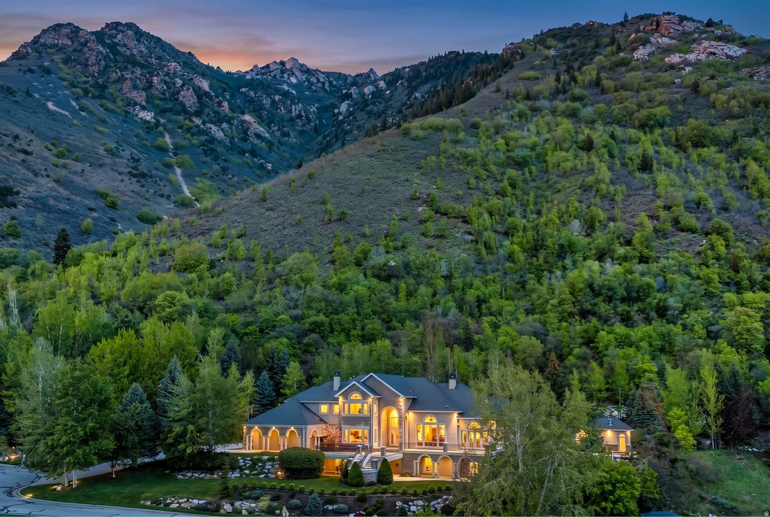 House in Sandy, Utah, United States 2 - 18203673