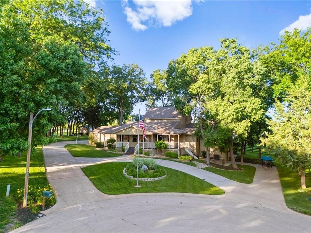 House in Parkville, Missouri, United States 1 - 18200065