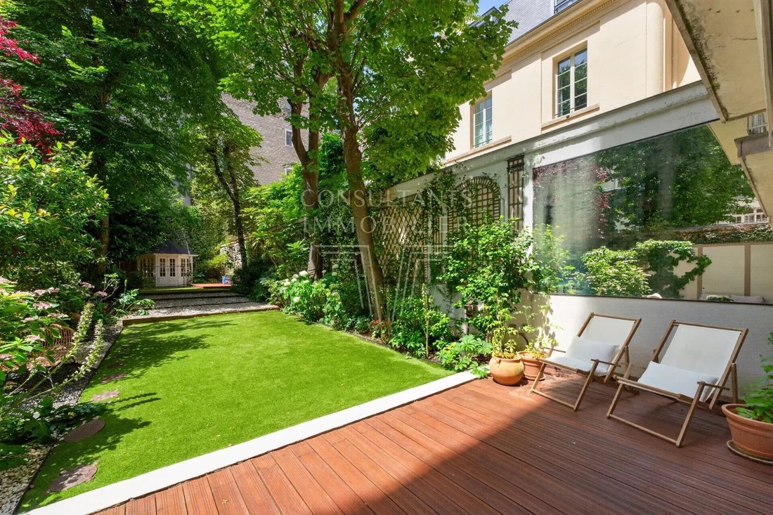 Apartment in Porte Dauphine, Paris 16e Arrondissement, Paris 3 - 18201414