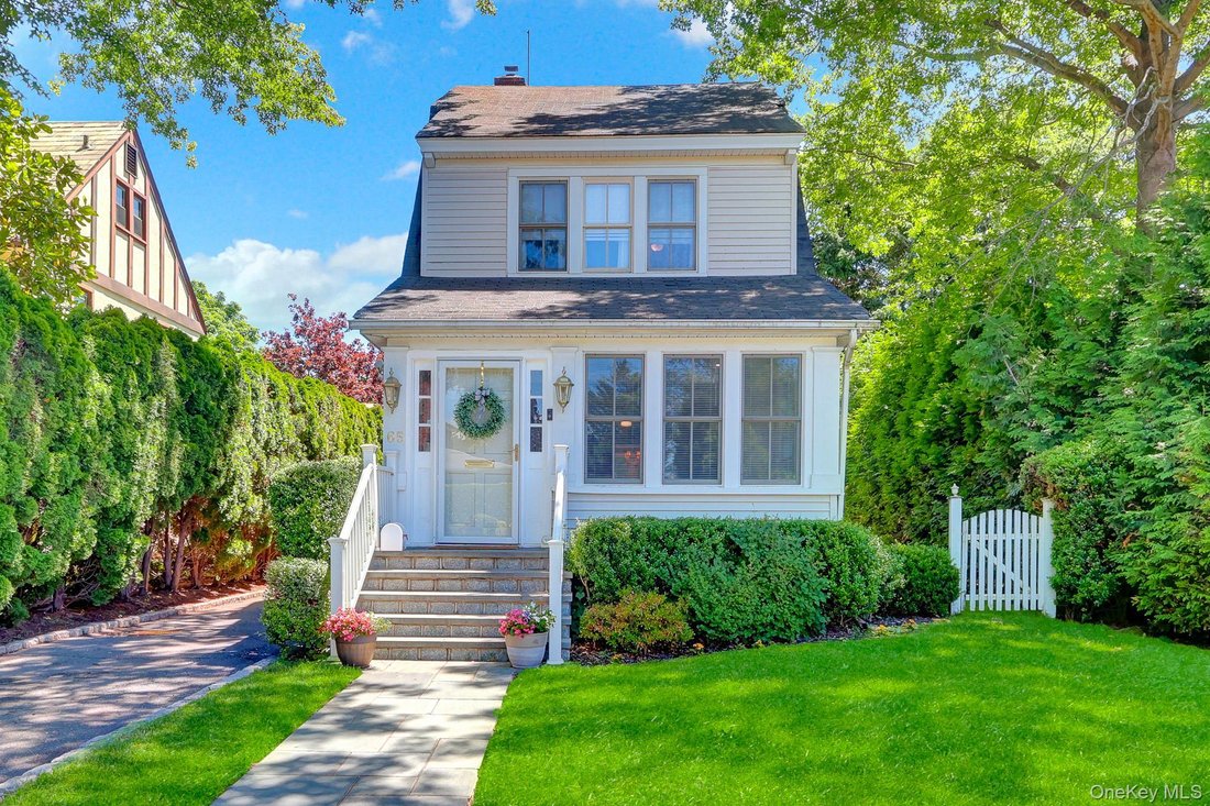 House in Garden City, New York, United States 1 - 18200996