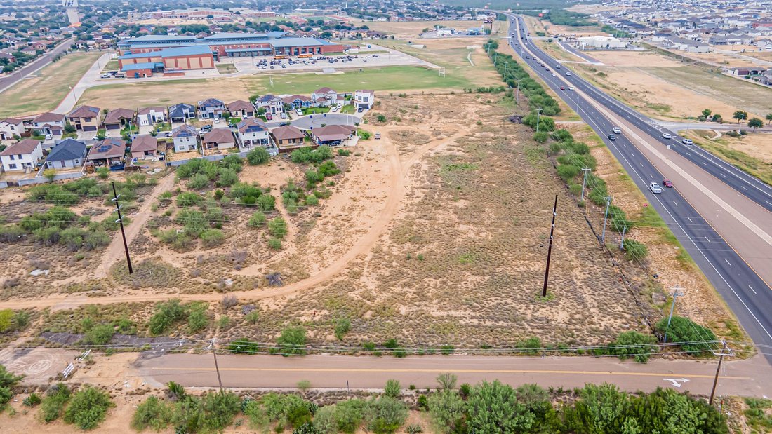 Land in Laredo, Texas, United States 5 - 18204045