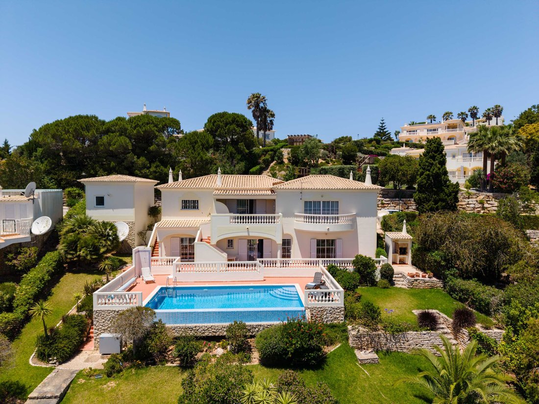 Villa in Budens, Algarve, Portugal 1 - 16197643
