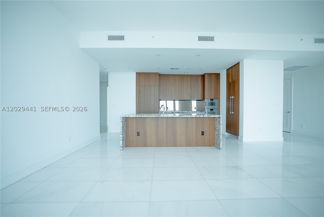Condo in Miami, Florida, United States 4 - 18200210