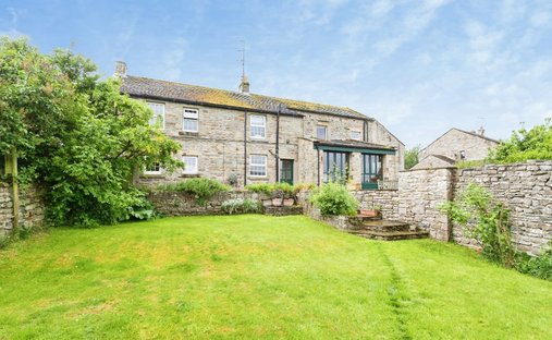 House in Mickleton, England 1