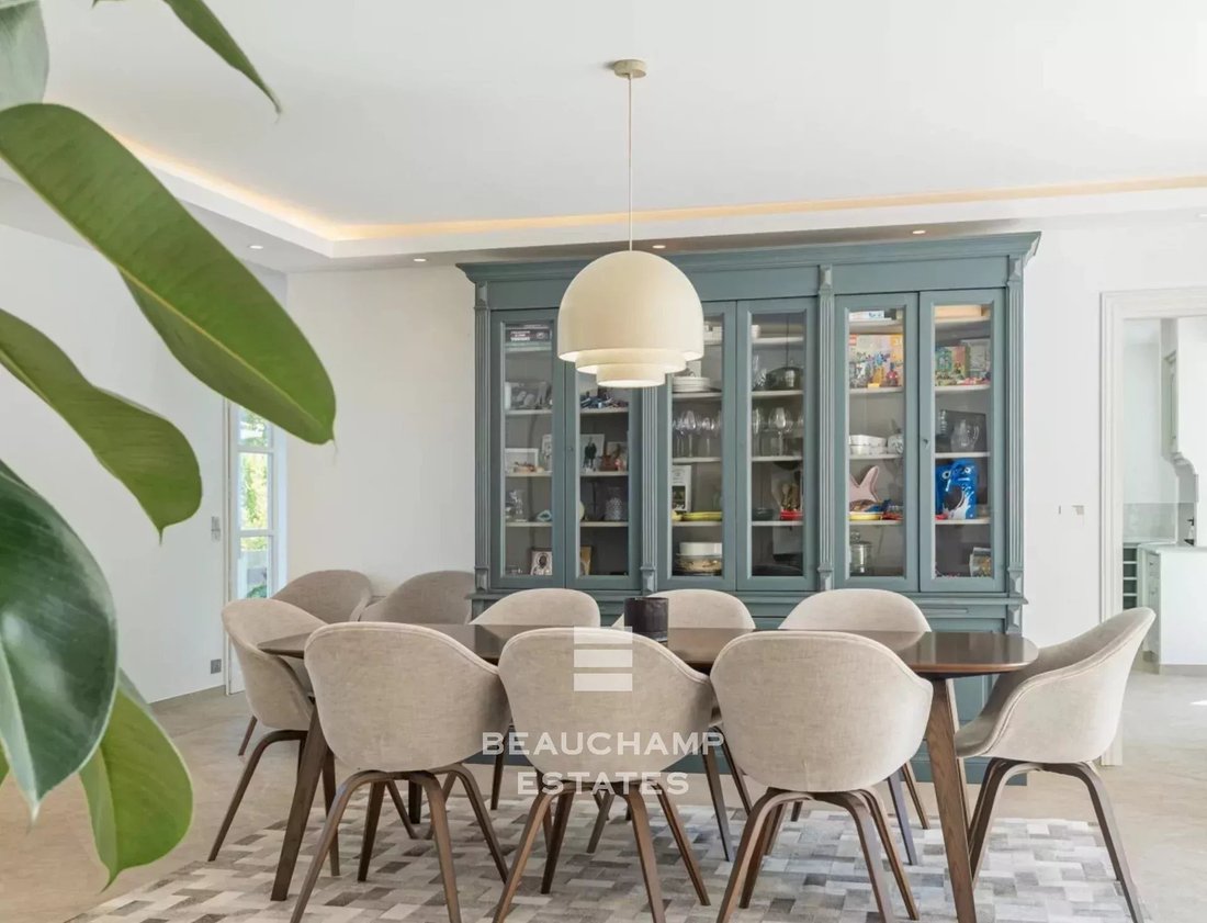 Villa in Valbonne, Provence-Alpes-Côte d'Azur, France 4 - 17629752
