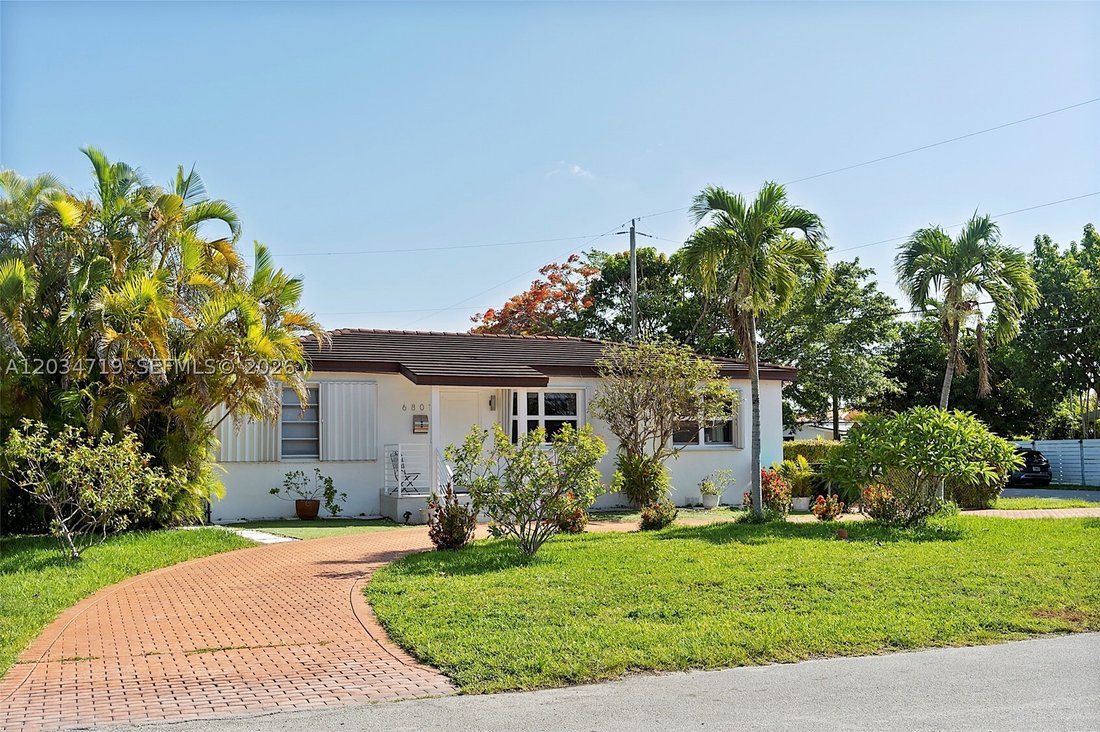 House in Miami, Florida, United States 4 - 18204111