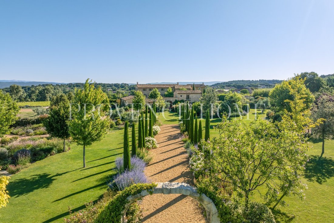 Country House in Oppède, Provence-Alpes-Côte d'Azur, France 2 - 18130655