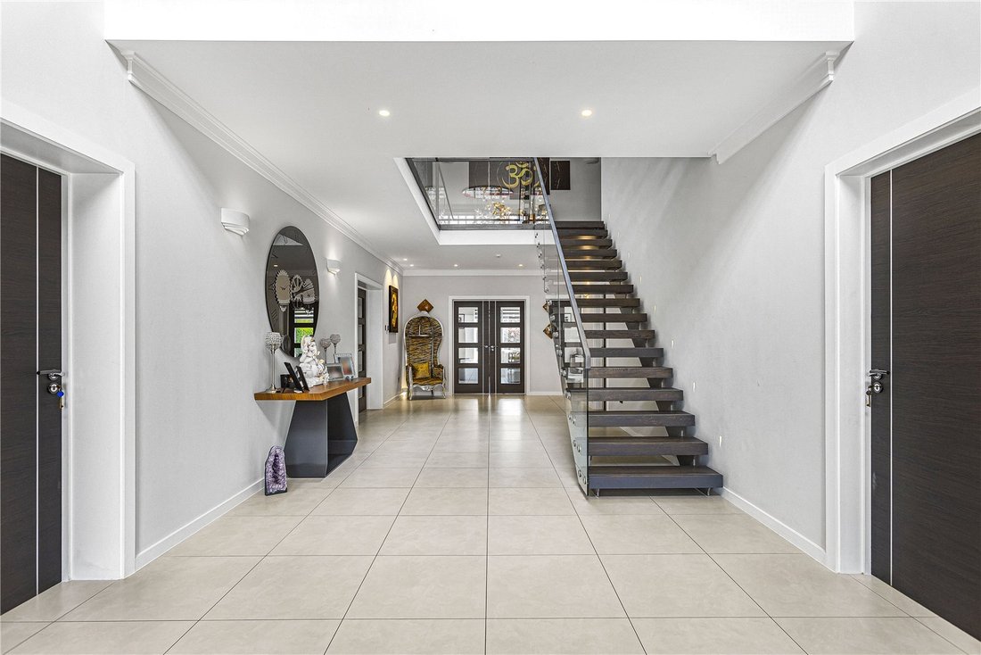 House in Welham Green, Hatfield, England 2 - 18199680