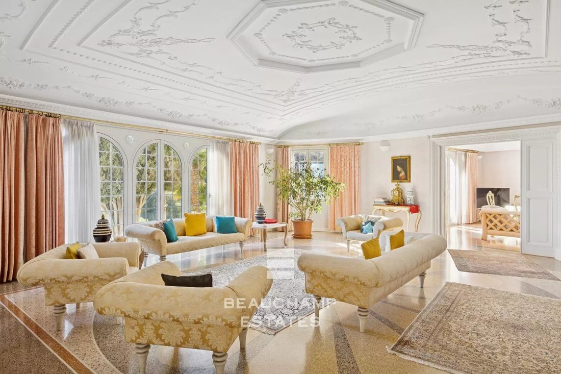 Villa in Val de Gorbio, Roquebrune-Cap-Martin, France 3 - 17020745