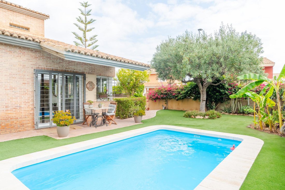 Villa in Betera, Valencian Community, Spain 2 - 18201081