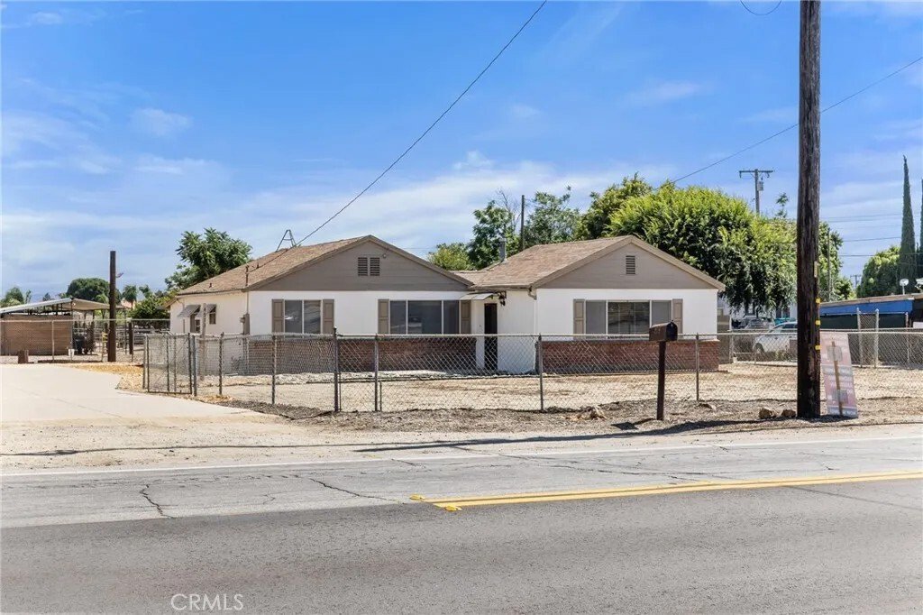 House in Chino, California, United States 4 - 18200344