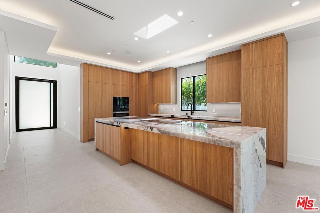 House in Los Angeles, California, United States 4 - 18203417