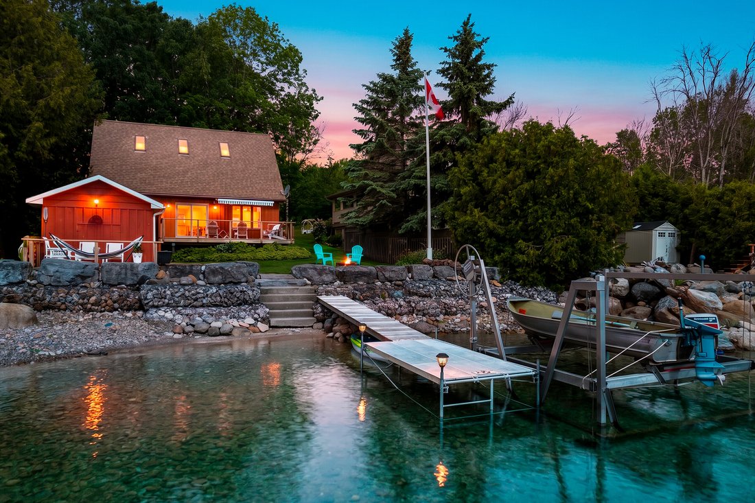 House in Meaford, Ontario, Canada 2 - 18201361