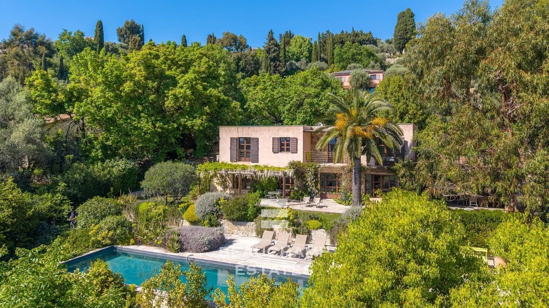 Villa in Châteauneuf-Grasse, Provence-Alpes-Côte d'Azur, France 2 - 17550315