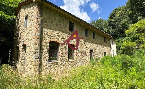 Country House in Center, Vinci, Tuscany 1