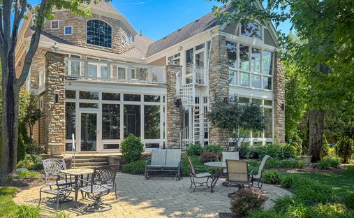 House in Lindenhurst, Illinois, United States 1