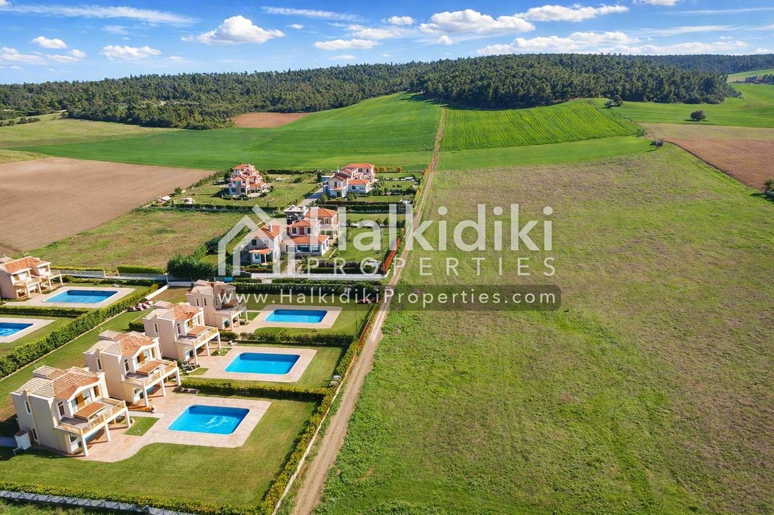 Land in Kassandra, Macedonia and Thrace, Greece 2 - 11865010
