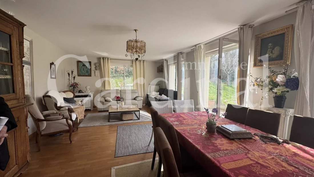 Apartment in Les Residences, Noisy-le-Roi, France 5 - 18201255