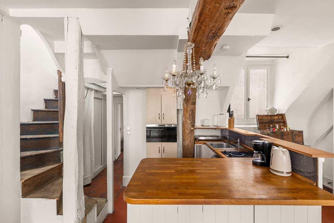 Apartment in Palais Royal, Paris 1er Arrondissement, Paris 3 - 18092546