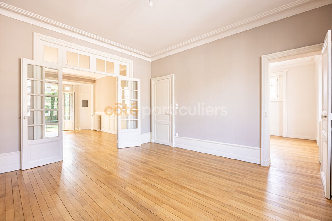 Villa a Procé - Monselet, Nantes, Francia 2 - 18206015