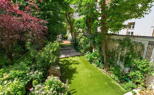 Apartment in Porte Dauphine, Paris 16e Arrondissement, Paris 1