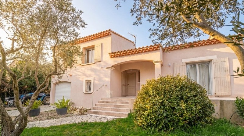House in Maussane-les-Alpilles, Provence-Alpes-Côte d'Azur, France 3 - 17326005