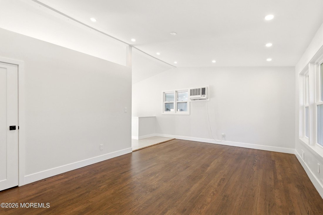House in Lakewood Township, New Jersey, United States 5 - 18204861