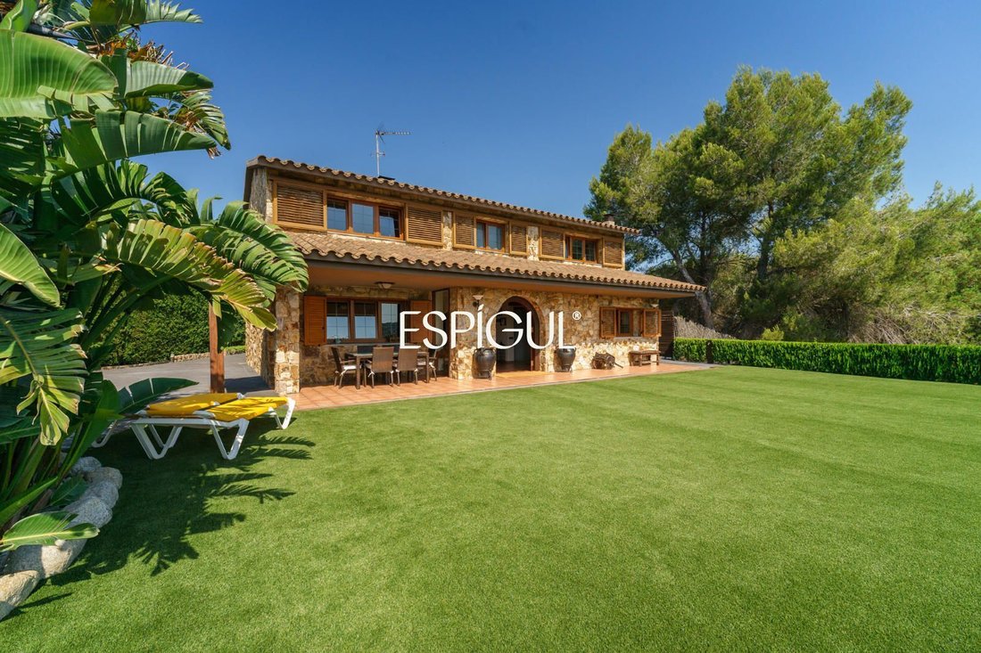 Villa in Argentona, Catalonia, Spain 3 - 18199384