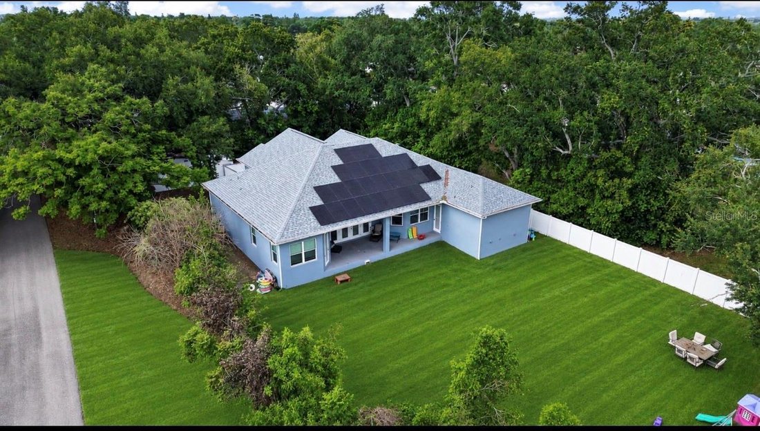 House in Largo, Florida, United States 1 - 18088665