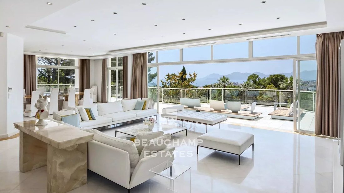 Villa in Camp Long, Cannes, France 3 - 18126155