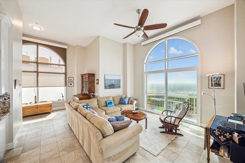 Condo in Galveston, Texas, United States 2 - 18205227