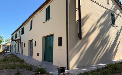 Maisons de campagne à Manciano, Toscane, Italie 1