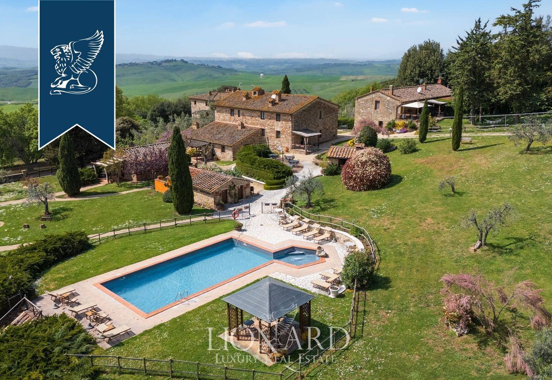 Villa in Volterra, Tuscany, Italy 3 - 18205828