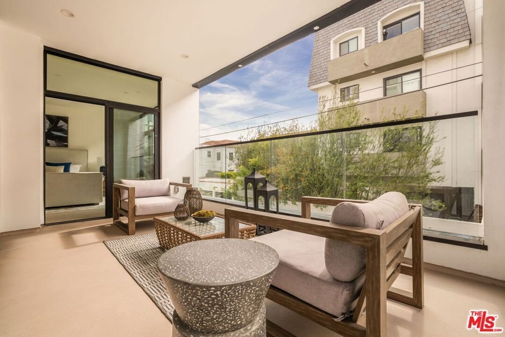 Condo in Beverly Hills, California, United States 5 - 18203423