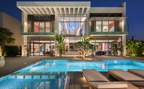 Villa in MBR City / Mohammed Bin Rashid City, Dubai, United Arab Emirates 1