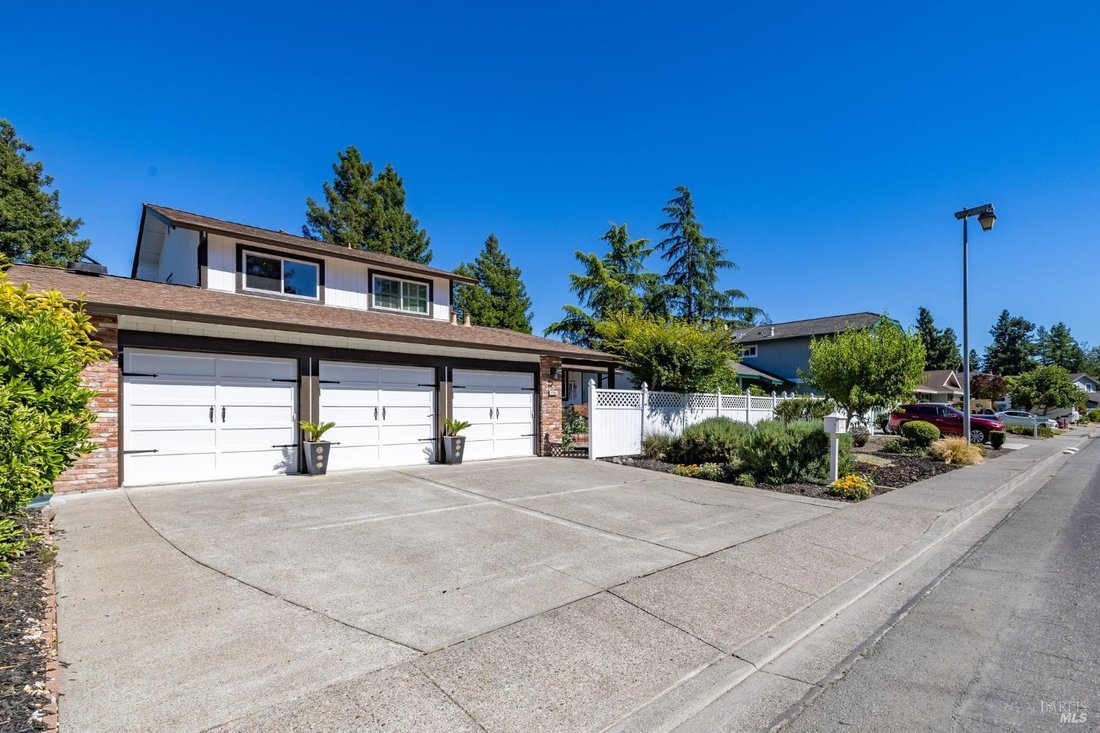 House in Rohnert Park, California, United States 5 - 18201533