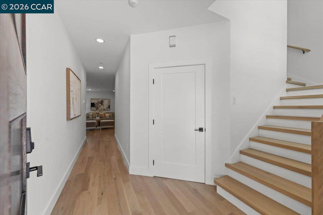 House in San Bruno, California, United States 3 - 18204566