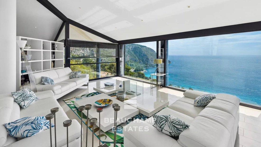 Villa in Èze, Provence-Alpes-Côte d'Azur, France 4 - 17348769