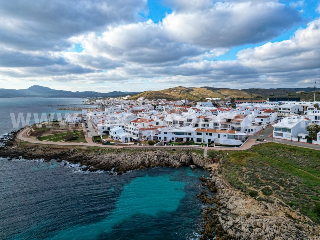 Chalet in es Mercadal, Balearic Islands, Spain 1 - 18199998