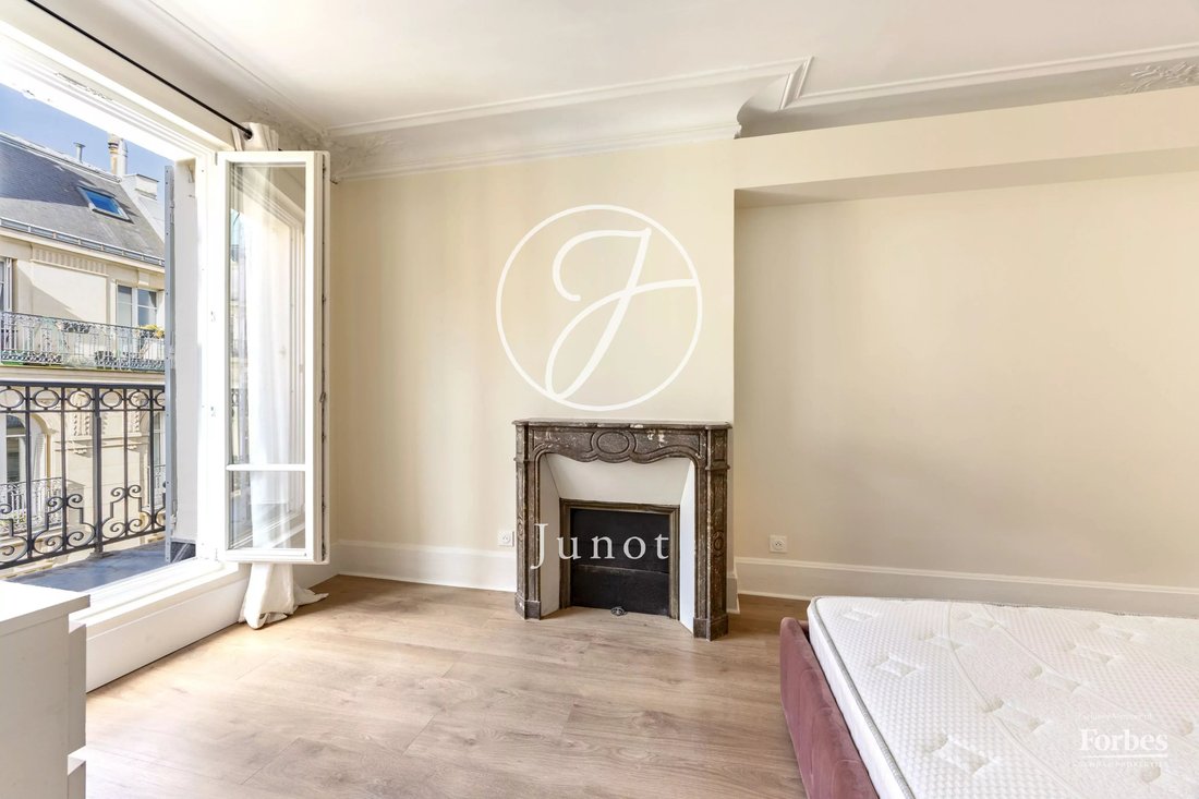 Apartment in Courcelles-Wagram, Paris 17e Arrondissement, Paris 1 - 17757132