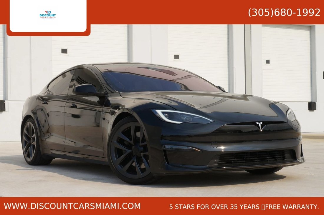 Sedan in Opa Locka, FL, United States 1 - 18206061