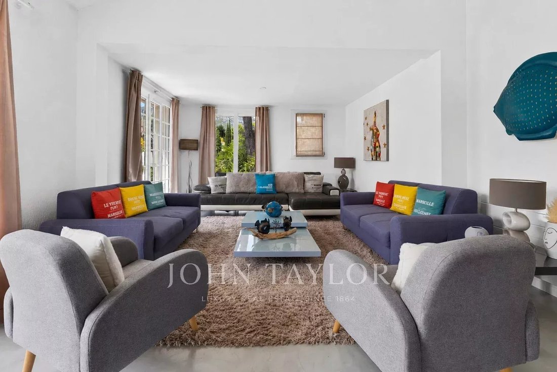Estate in Beaudinard-Eoures, Aubagne, France 5 - 18203148