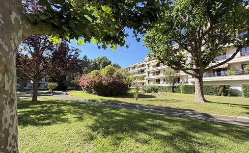 Apartment in Est-Repentance-Les Trois Bons Dieux, Aix-en-Provence, France 1