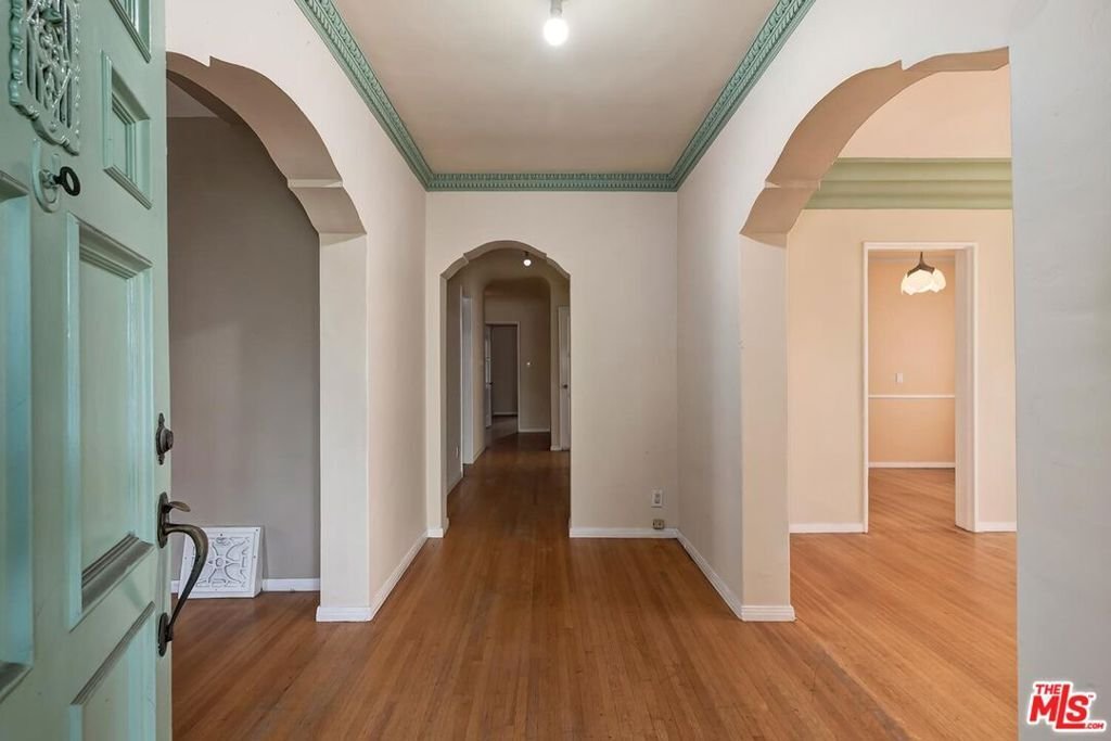 West Hollywood, California, United States 3 - 18203455