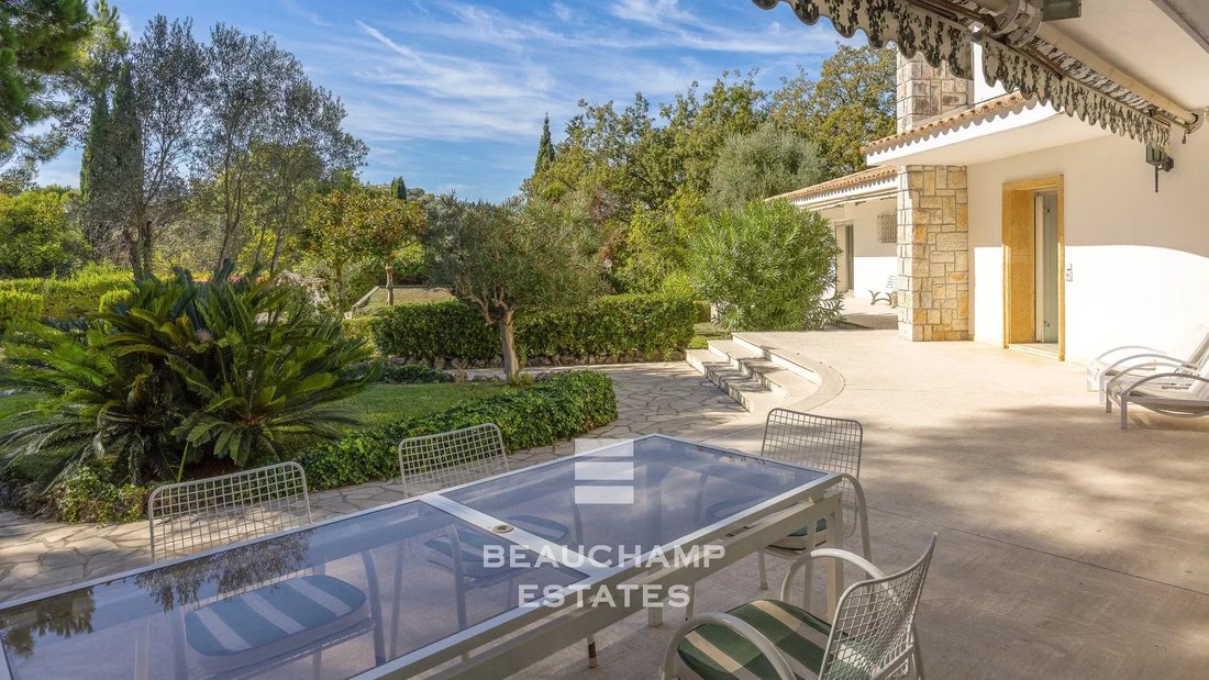 Villa in Mougins, Provence-Alpes-Côte d'Azur, France 5 - 16453743