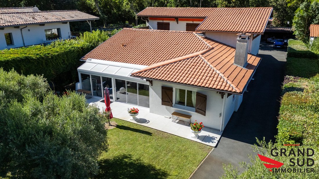 Villa in Aiguillon, Arcachon, France 1 - 18206954